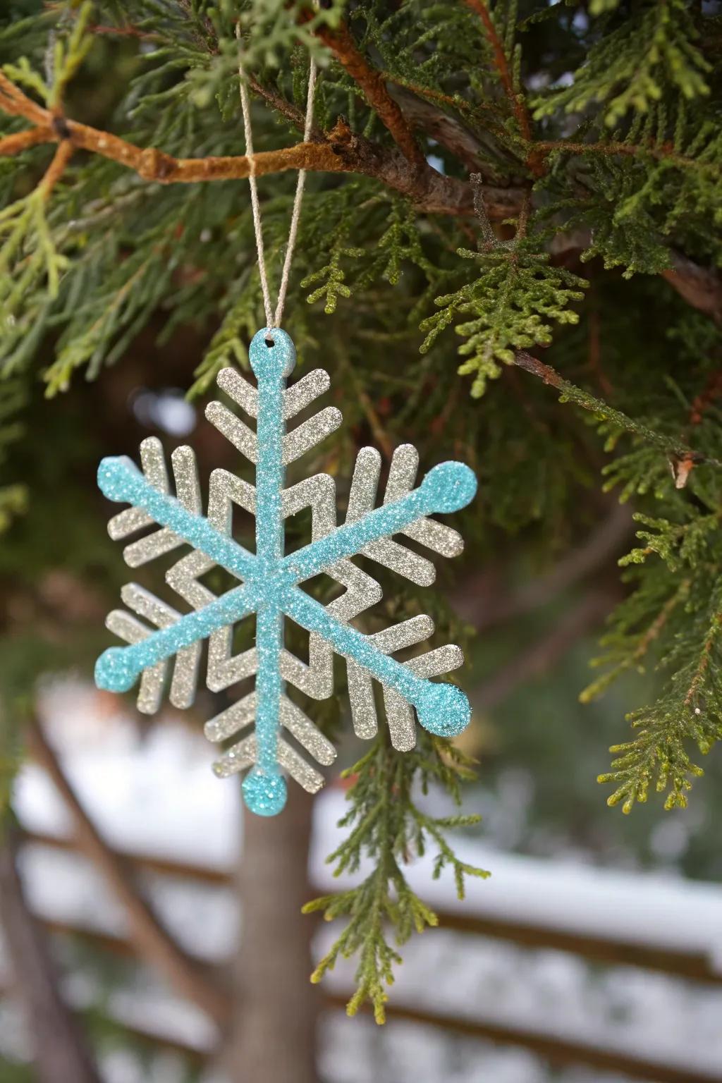 Wood stick snowflakes, bringing a hint of winter magic to your Christmas tree.
