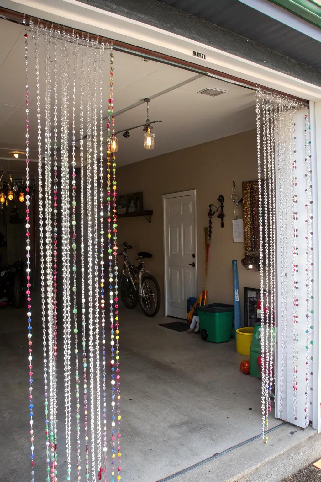 Jeweled strings introduce a hint of vintage flair.