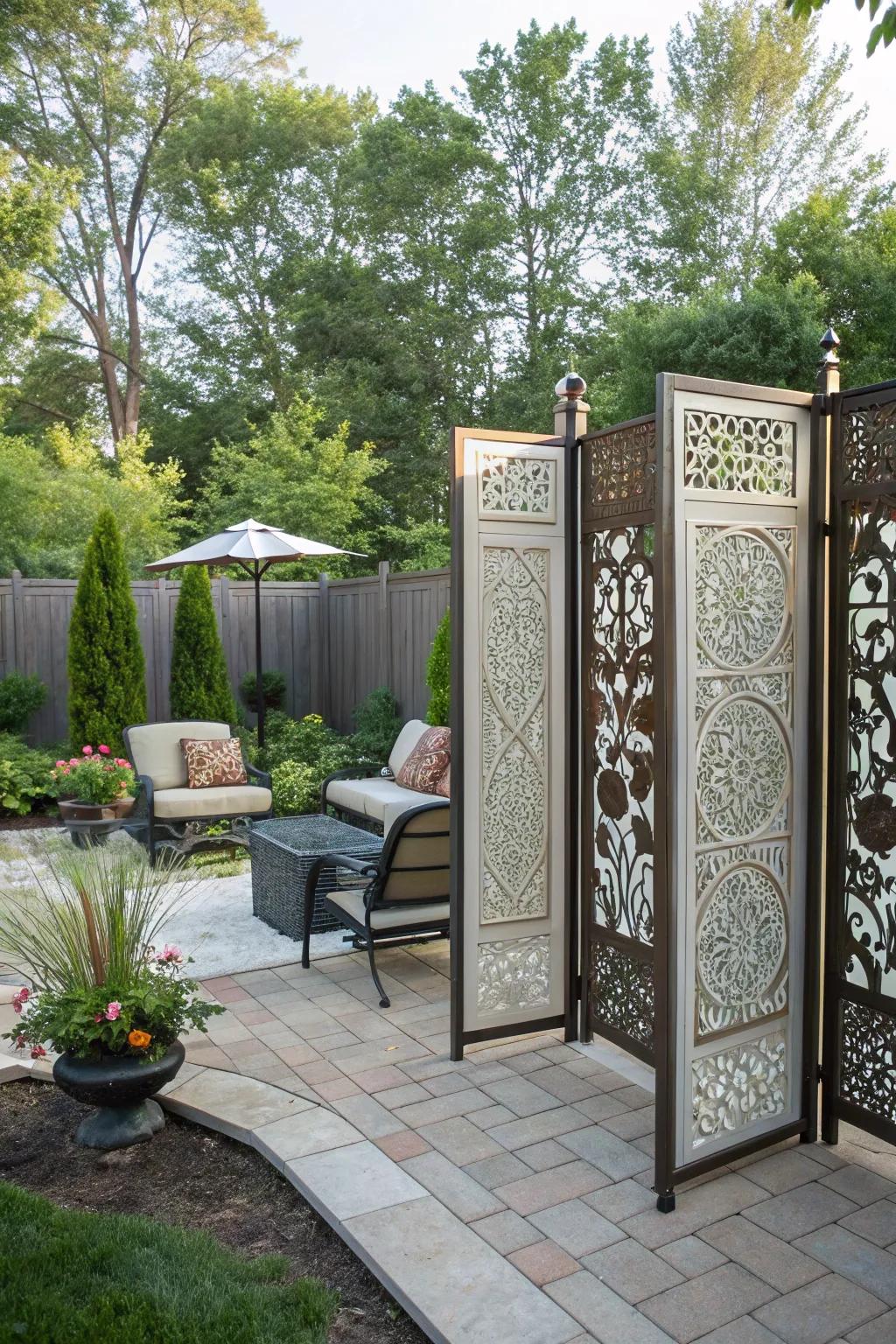 Ornamental screens offering seclusion and flair.