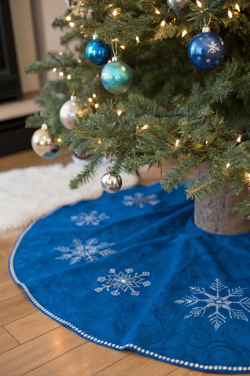 An azure fir skirt incorporates a lavish impression to your holiday ornamentation.