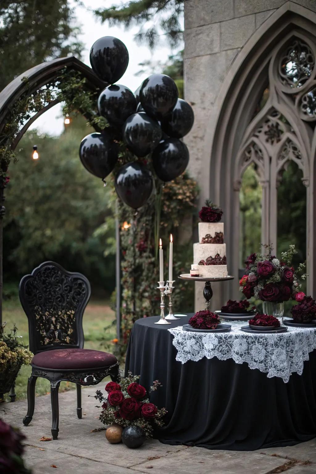 A gothic wedding design featuring ebony balloons.