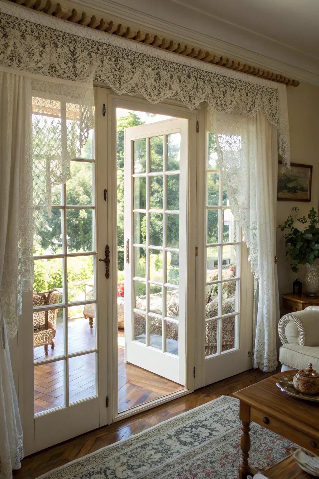 Trim shades offer a delicate, romantic touch.