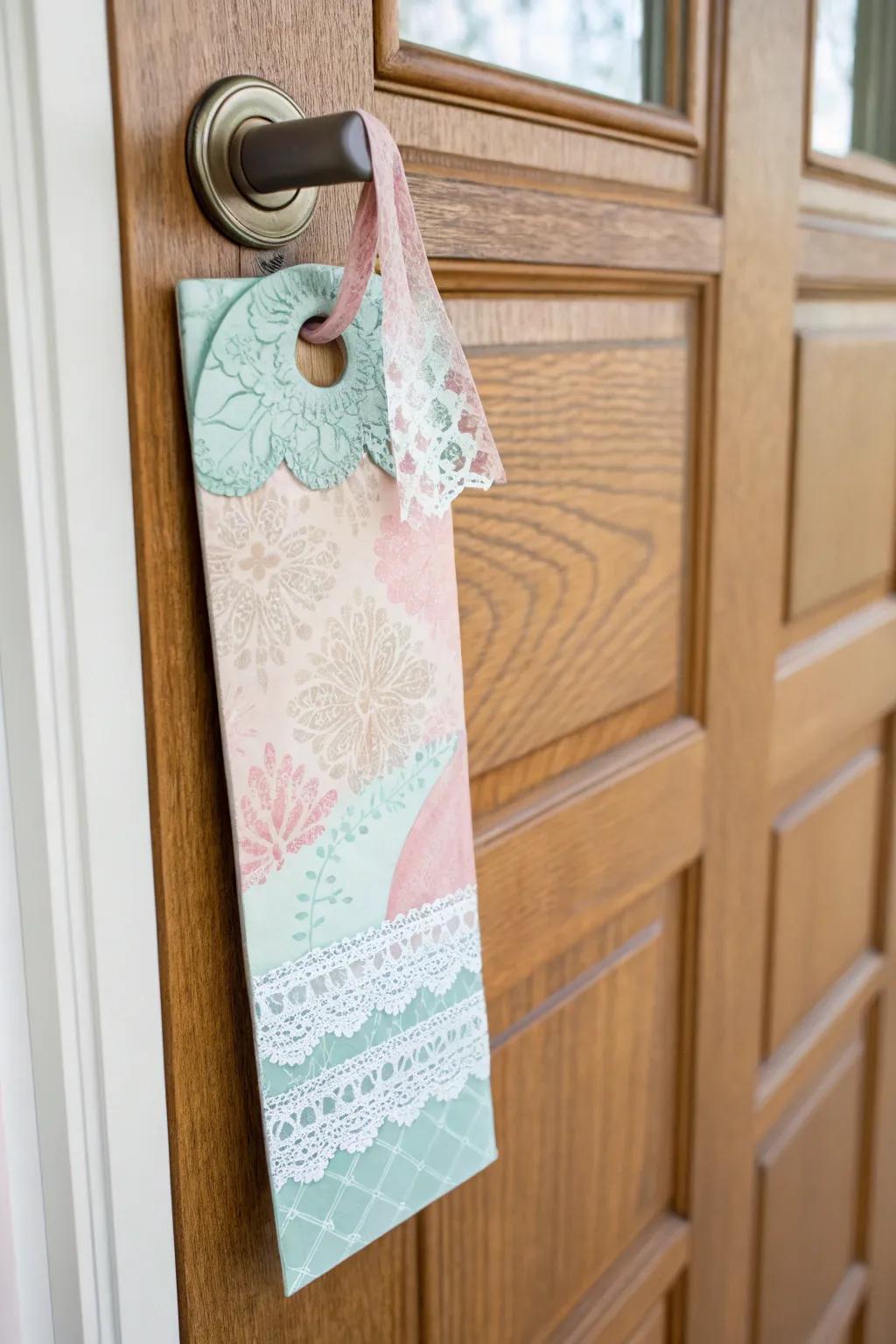 A soothing pastel-inspired door adornment with a calming effect.