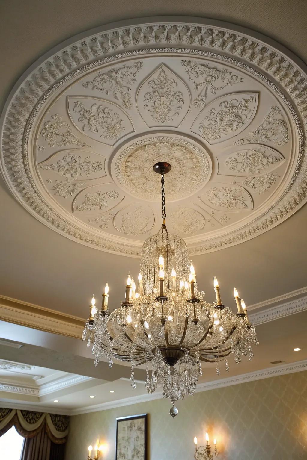 Ceiling centerpieces add a touch of grandeur.