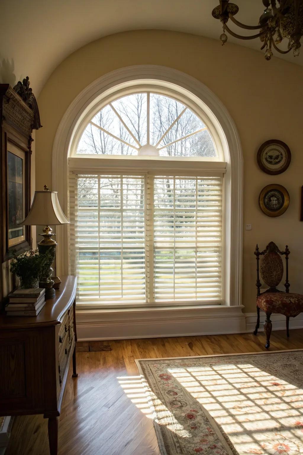 Horizontal slats give oval windows a traditional yet distinctive appearance.