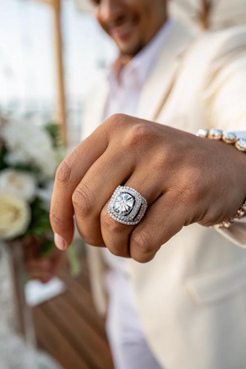 Asserting Style with a Striking Finger Band