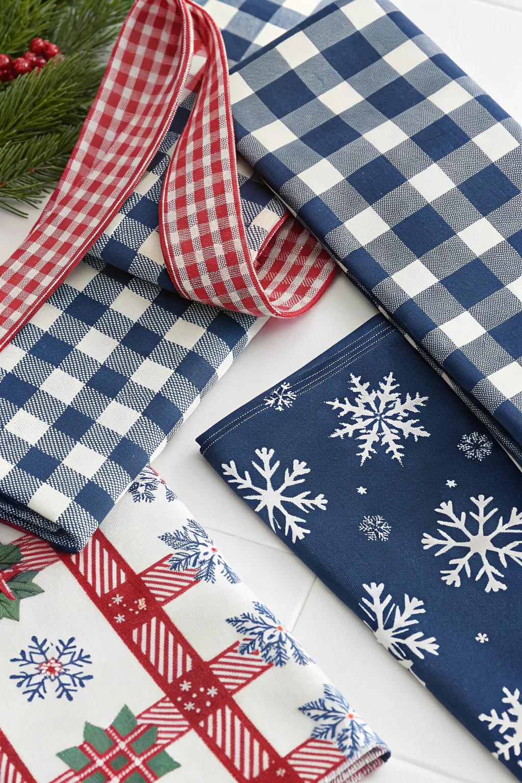 Chic chic patterns for festive projects.
