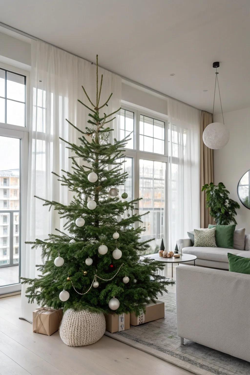 A minimalist Nordic-inspired Christmas tree featuring a restrained color scheme.