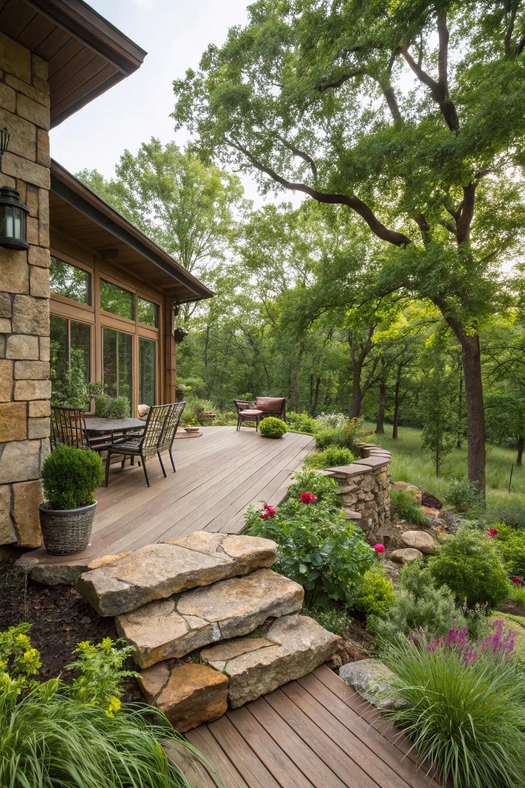 Natural stone embellishments contribute countryside charm and robustness to your terrace.