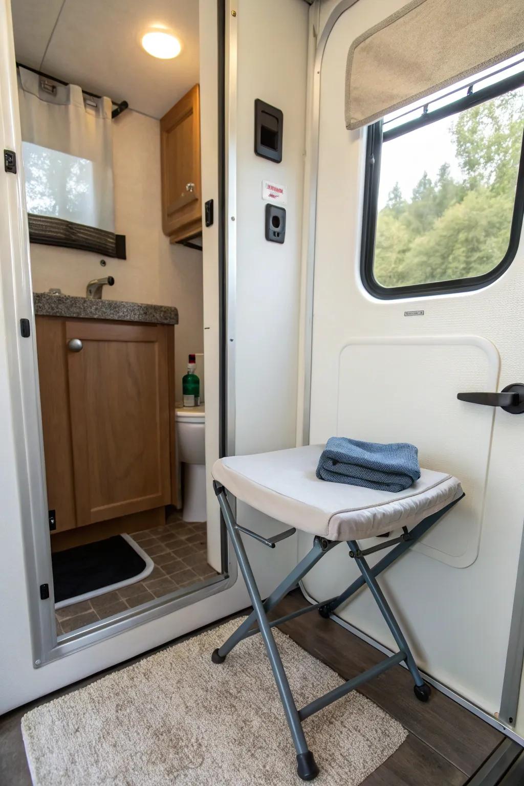 Multi-functional stool providing additional storage in a camper bathroom.