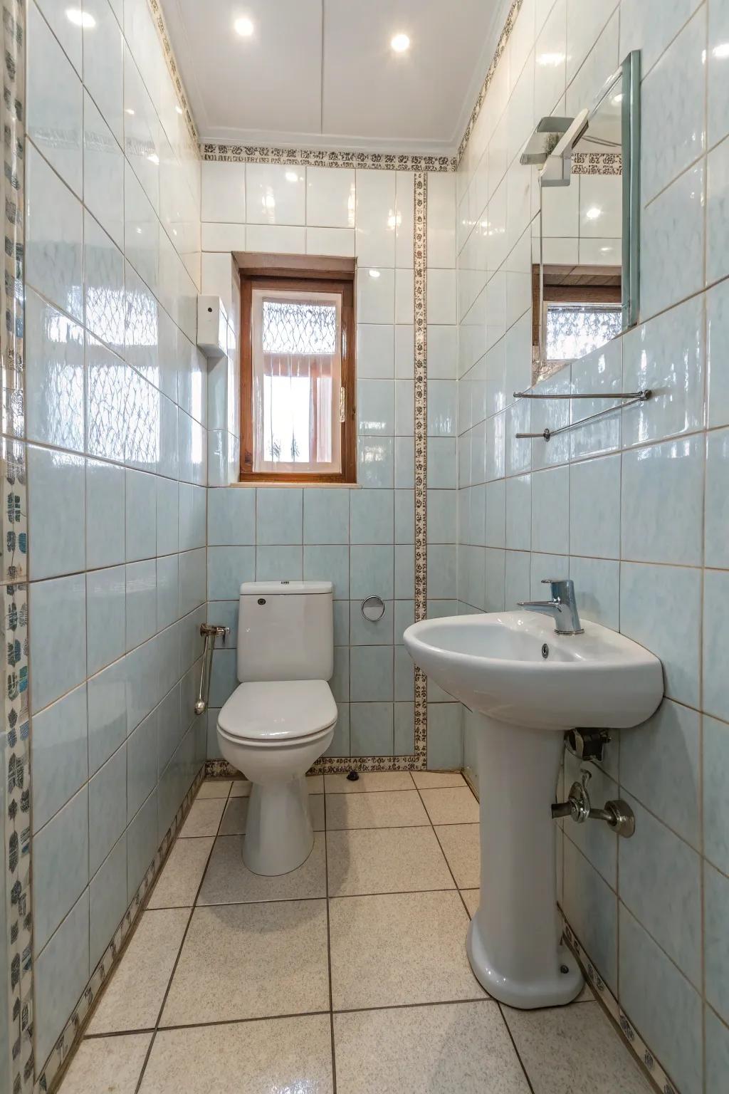 Light tiles boost brightness and make the space feel larger.