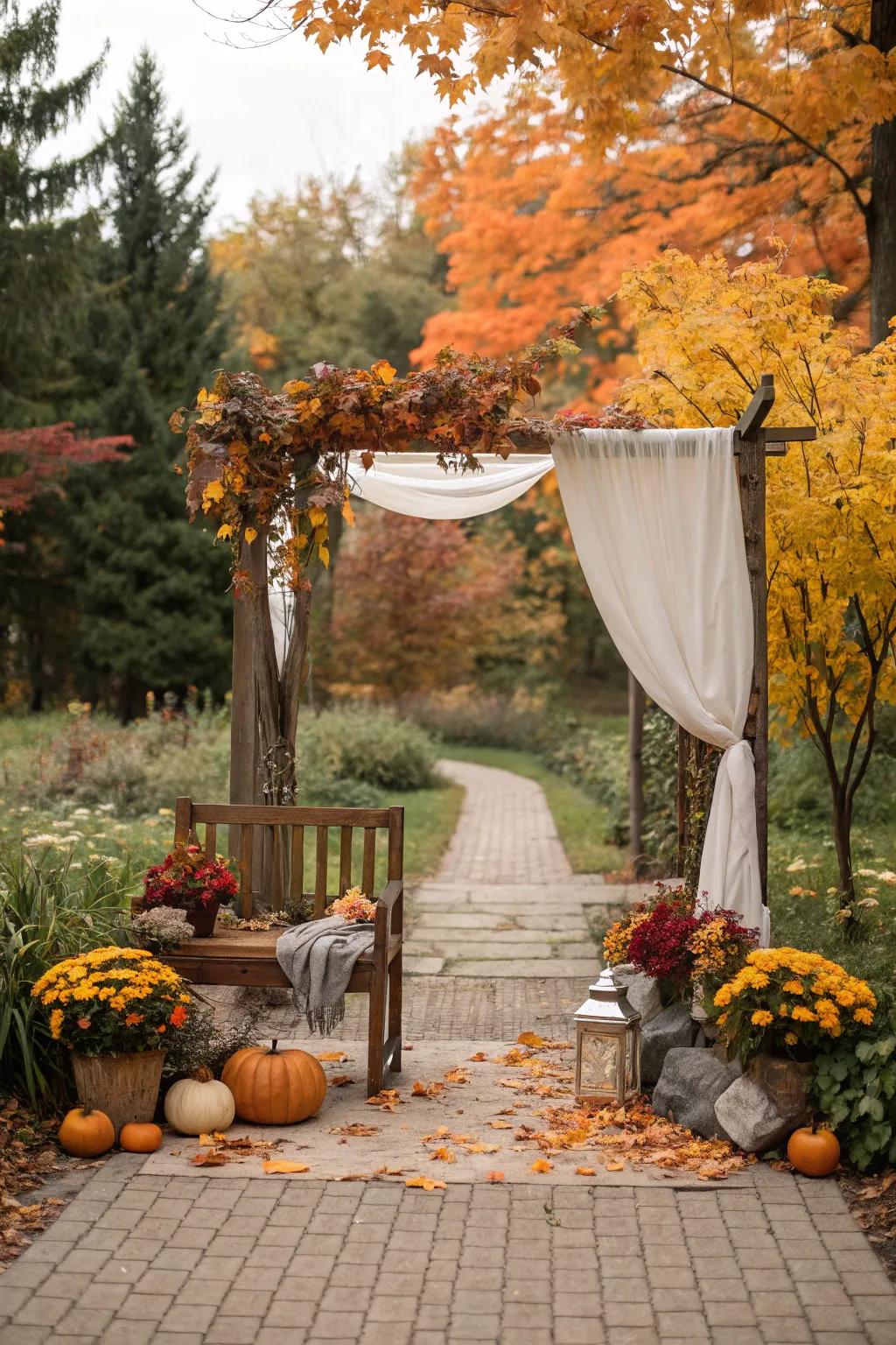 Earthy hues fashion a traditional autumn atmosphere.