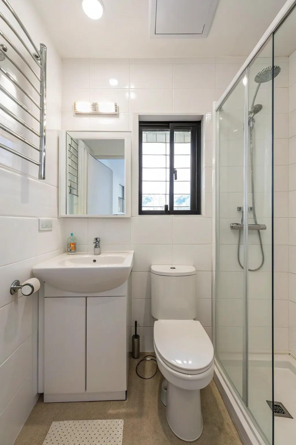 Simple accessories assist in keeping an uncluttered look.