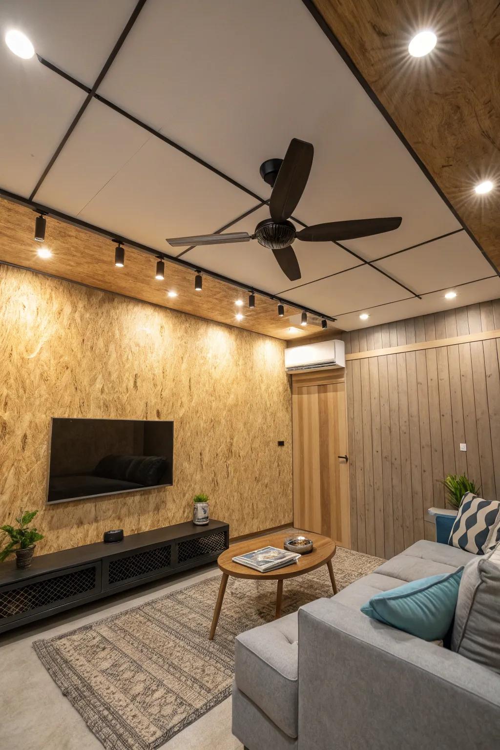 A modern ceiling where plywood and a spinner are smoothly included.