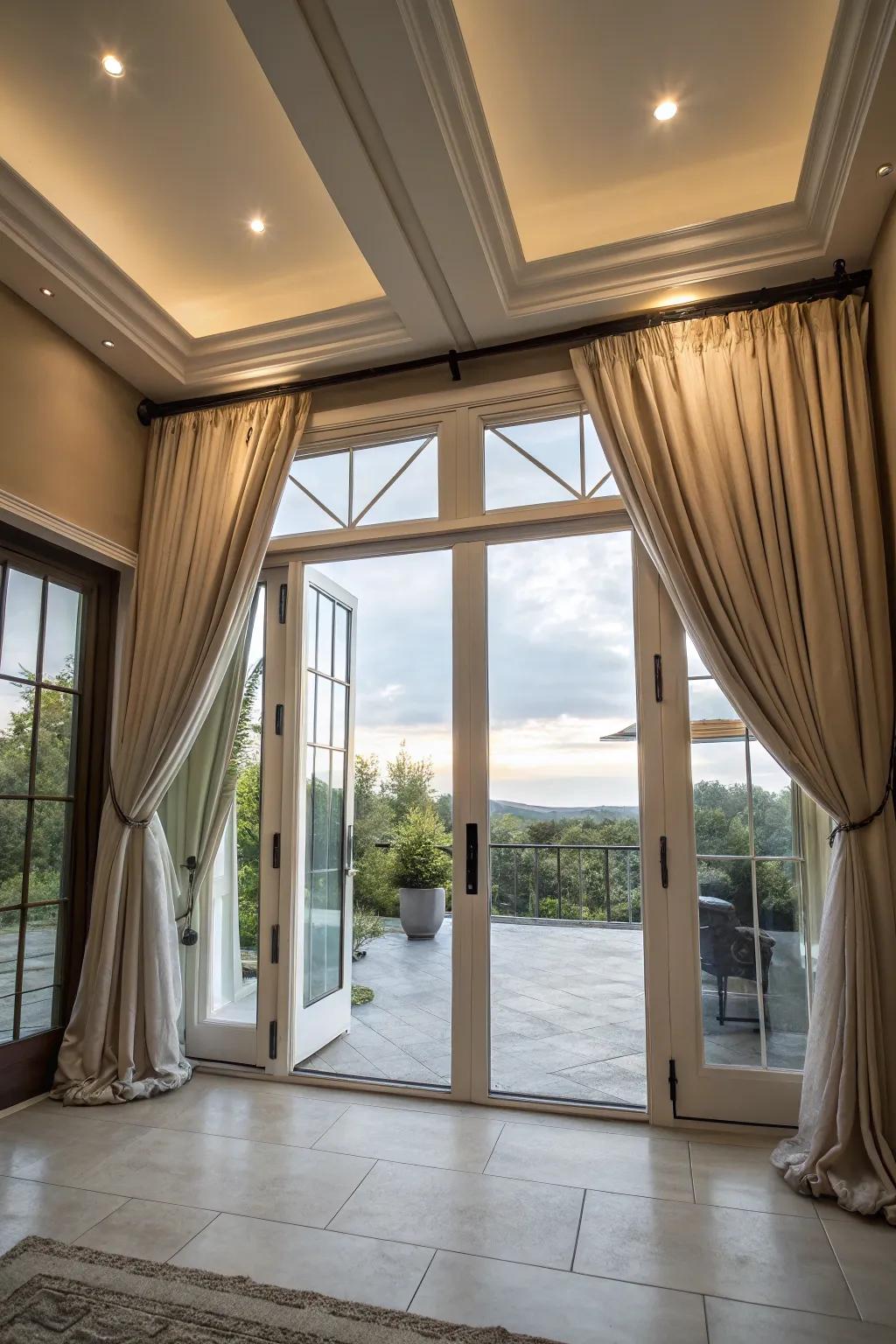 Ceiling-mounted curtains create a striking and opulent effect.