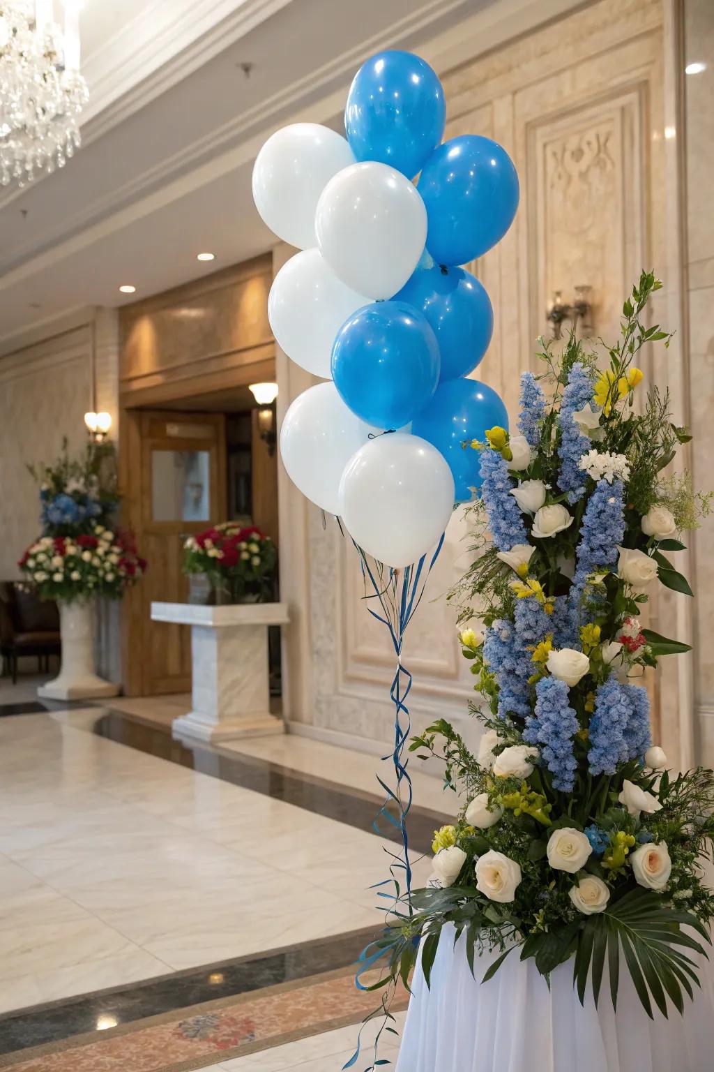 Floral arrangements combined with balloons add a natural elegance.