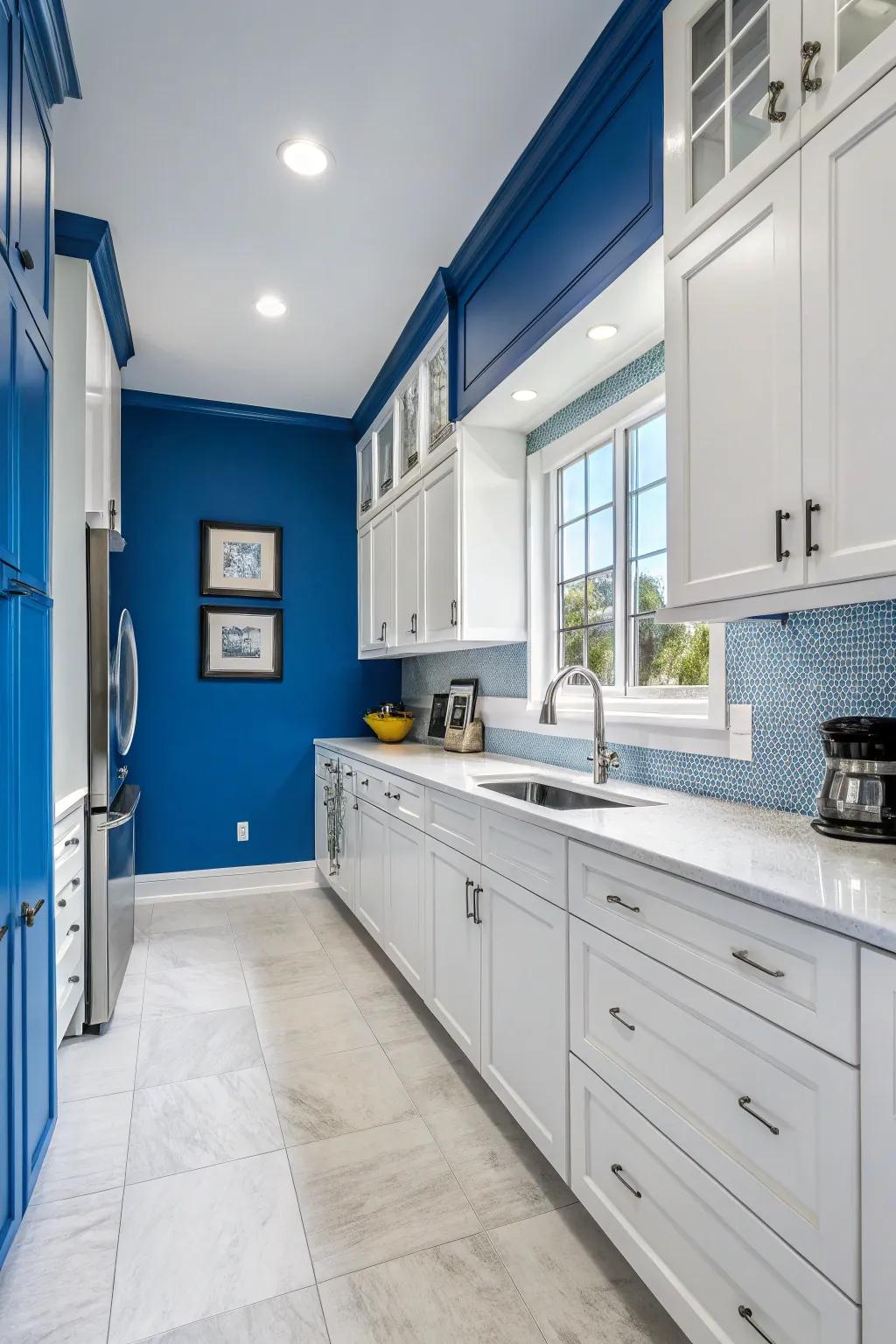 Daring azure walls craft a striking kitchen backdrop.