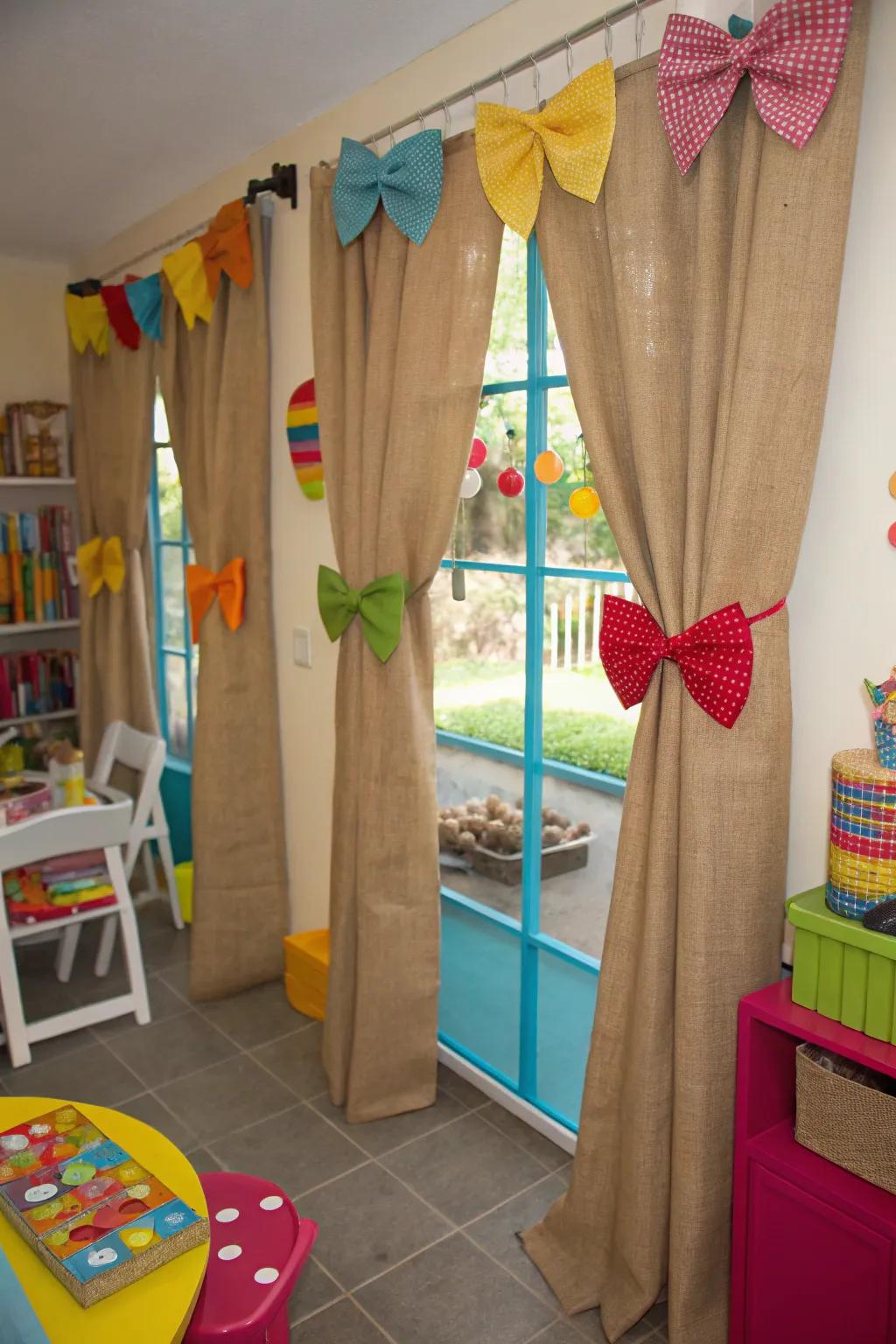 Playful accents with woven fiber drapes and bow details.