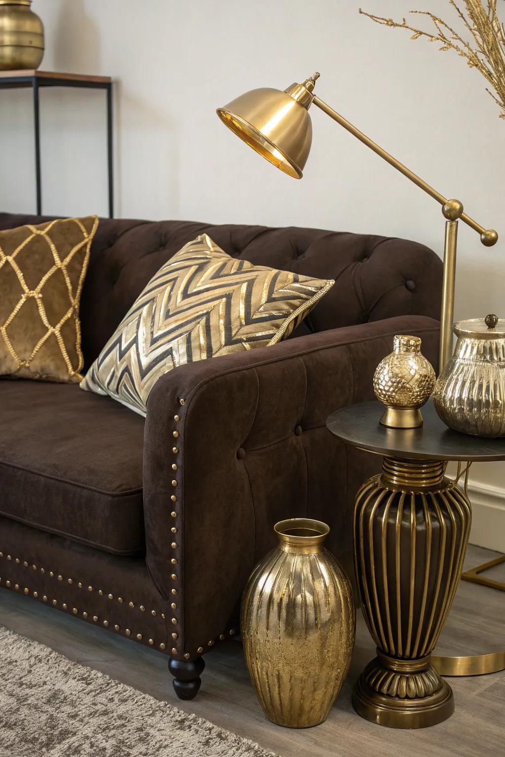 Metallic accents contribute a deluxe touch to your lounge.