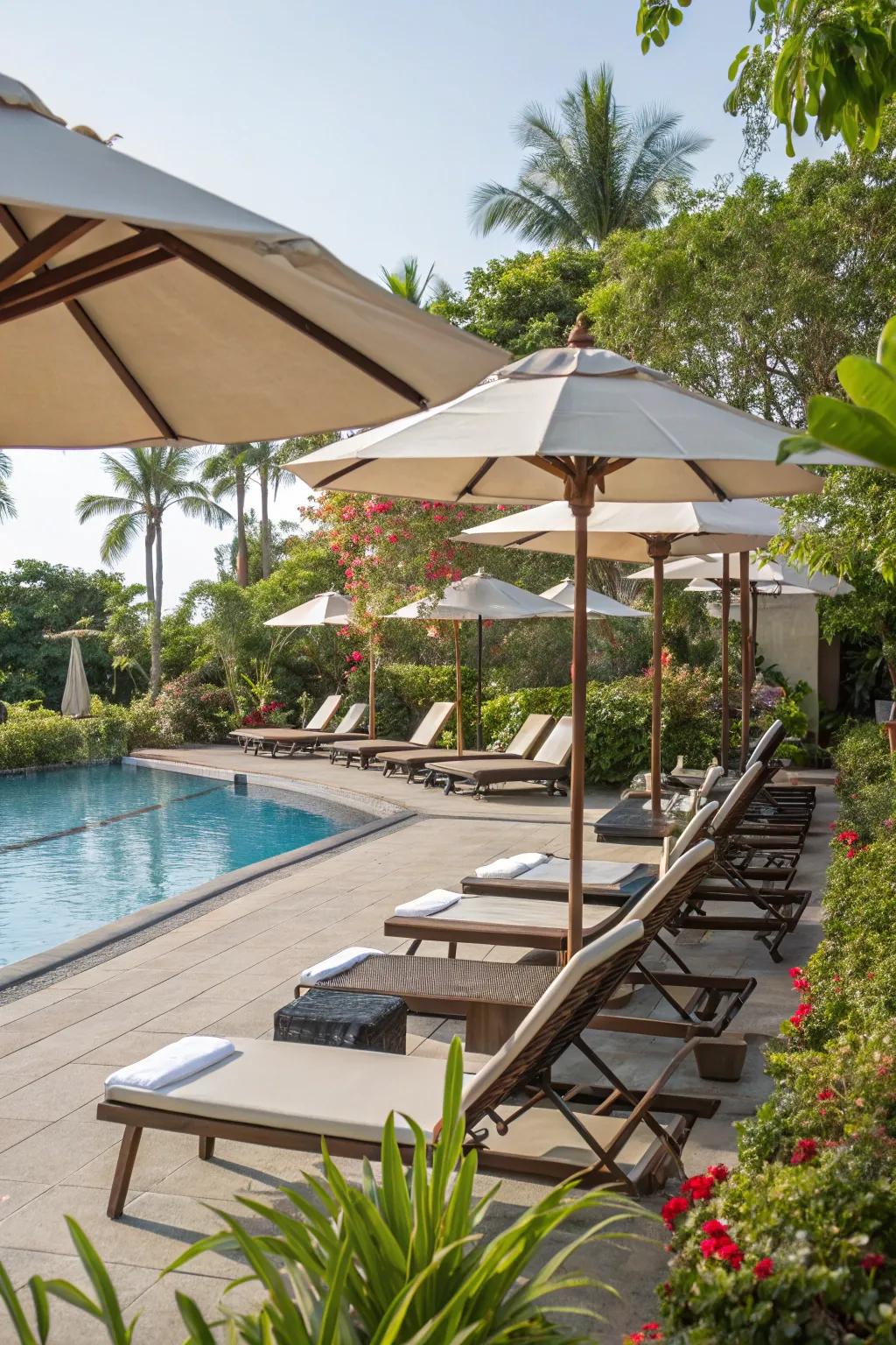 Cozy relaxing sections improve your poolside experience.