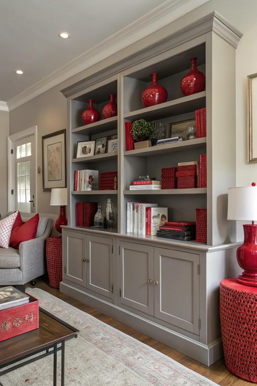 Revealed shelving extends both stowing and display possibilities in a stylish manner.