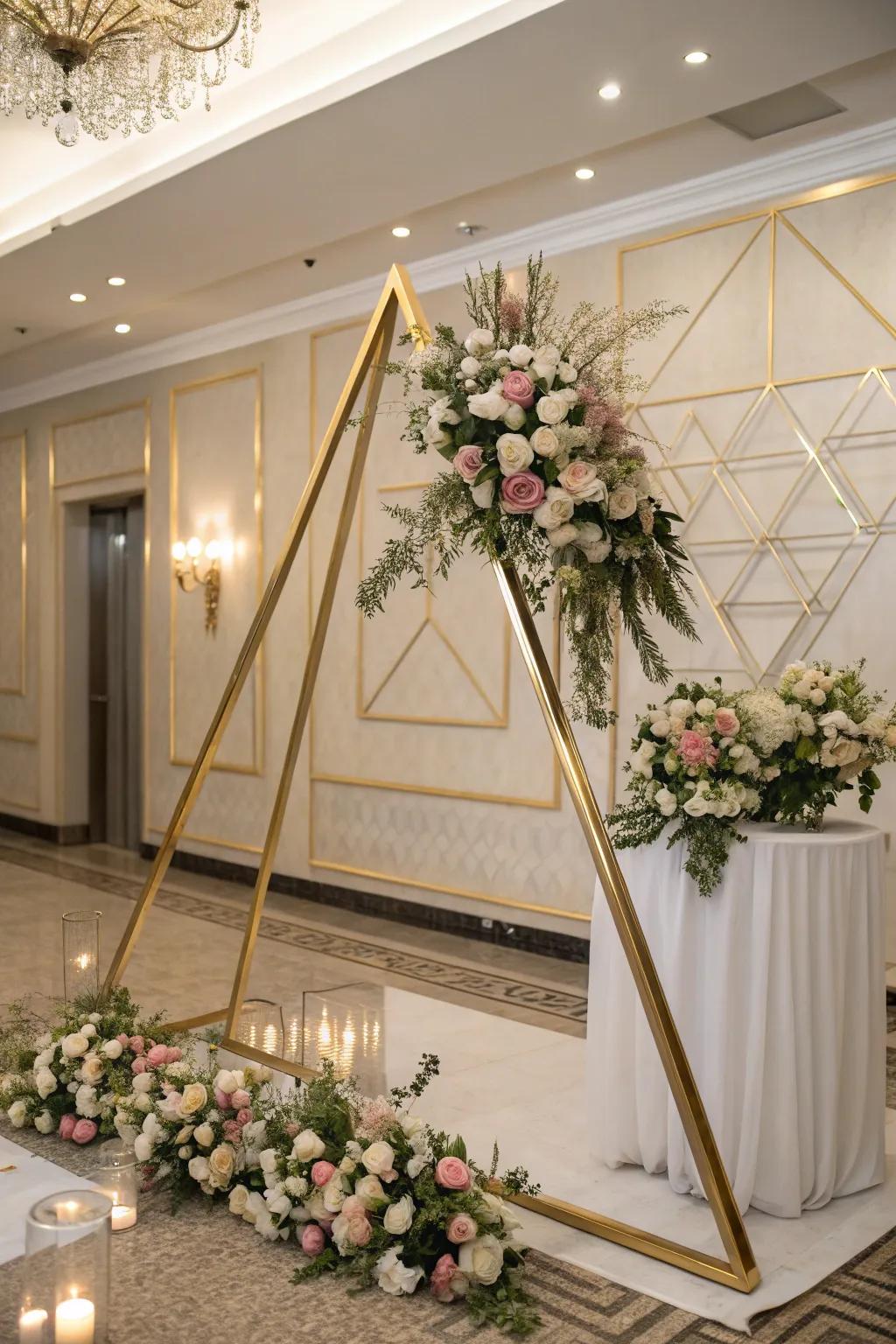 A glamorous triangle arch for a sophisticated and luxurious decor.