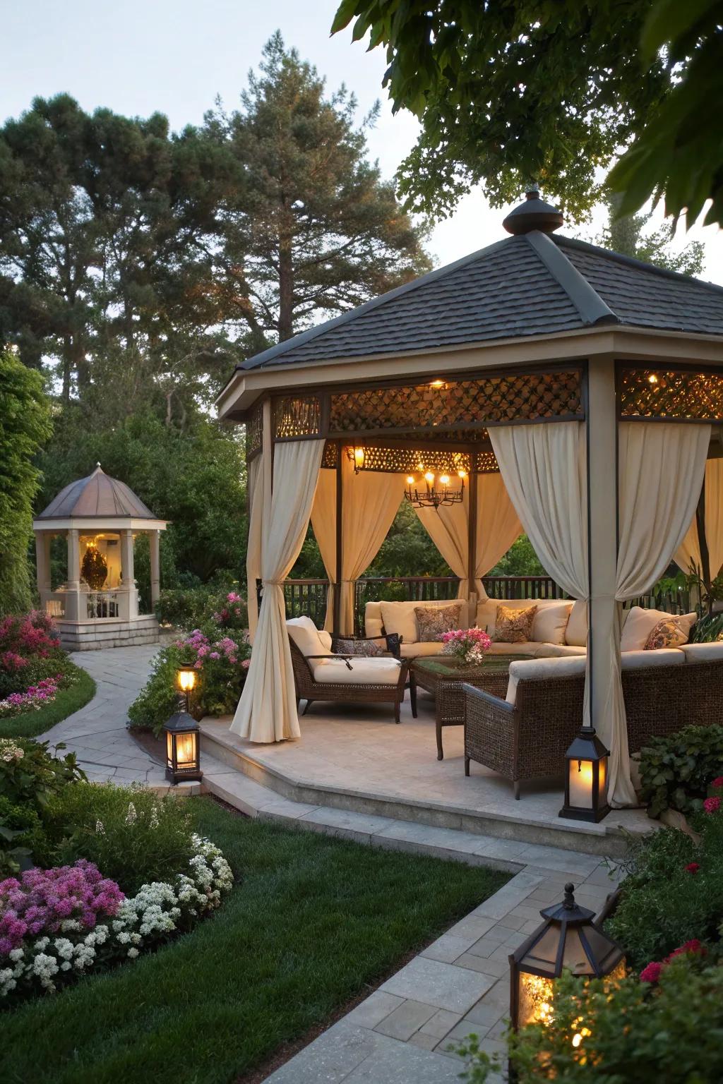 Corner lounges provide a snug and fashionable seating solution.