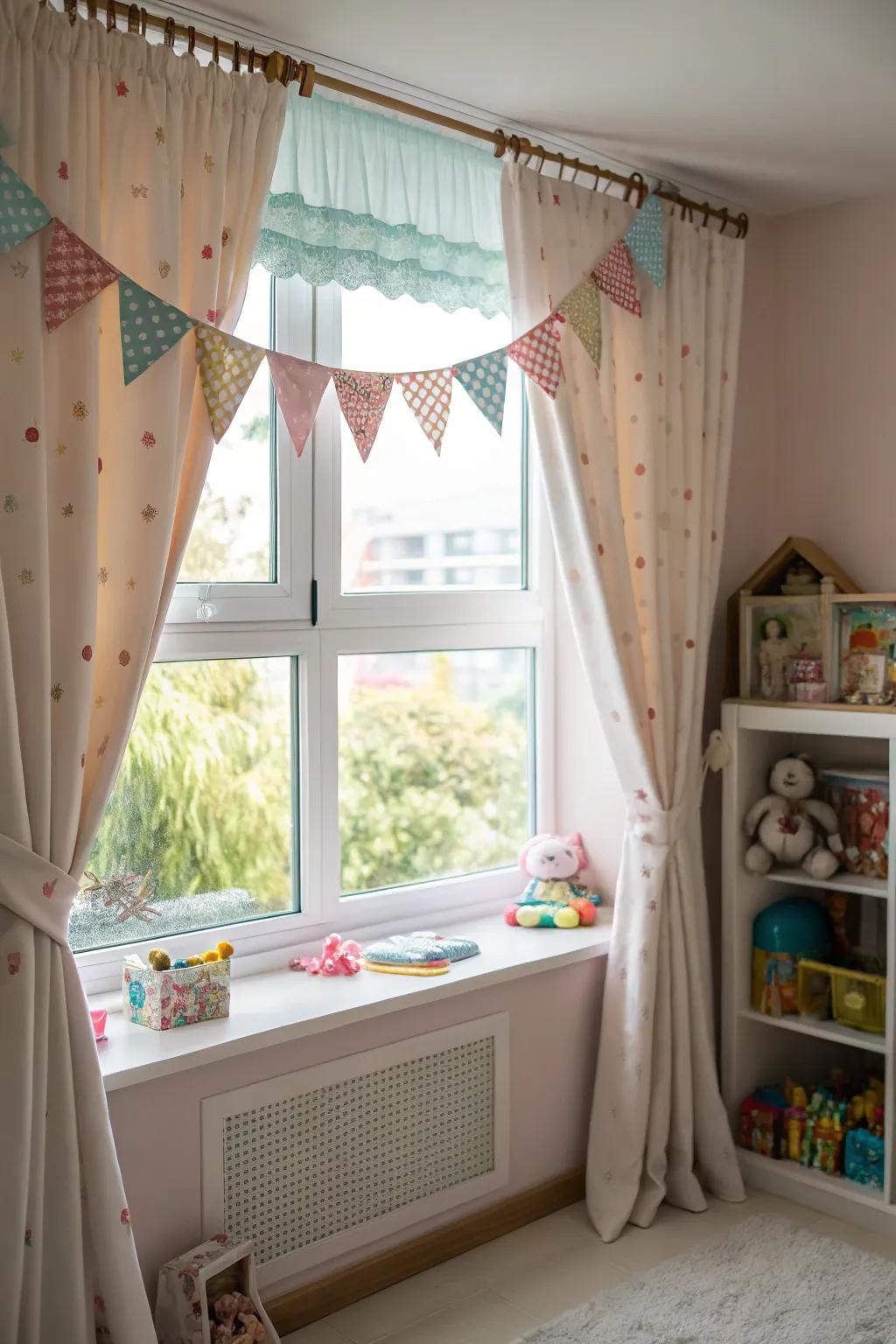 A window using a crest-shaped valance in a playful nursery.