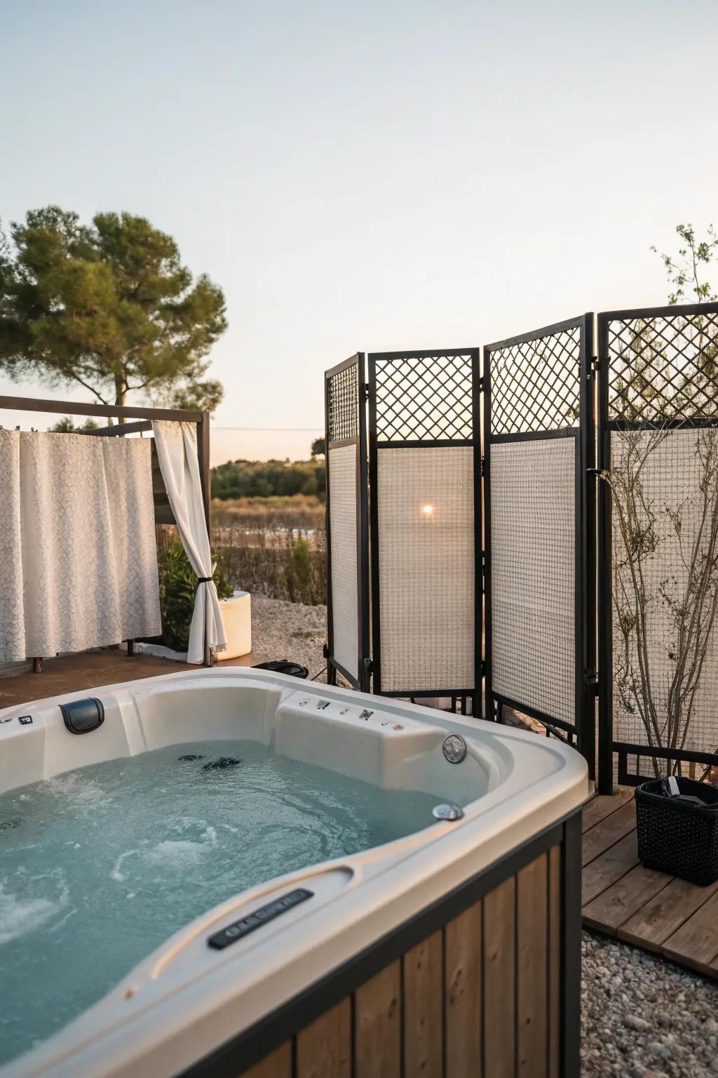 Movable screens deliver modifiable seclusion for your spa.