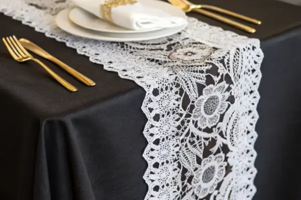 Radiant Gold Decor Tips for Tablescapes