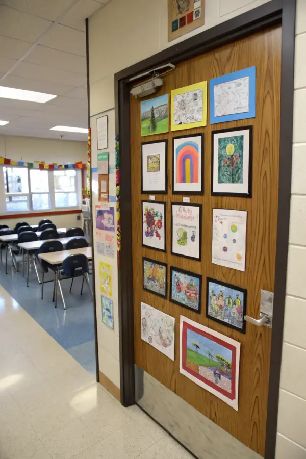 Fun Door Decorating Themes for Middle School